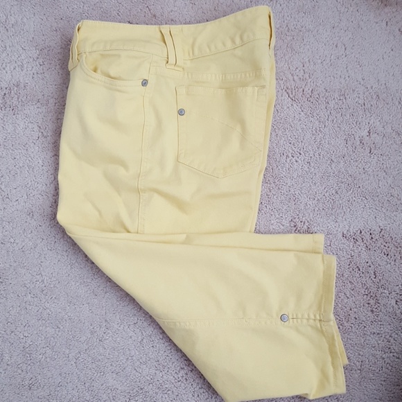 Denim - Yellow Capris Jeans  EXCELLENT Condition